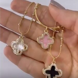 Elegant Gold Black Clover Pendant Necklace